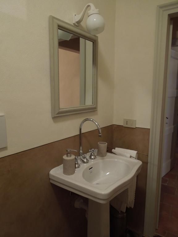 مبيت وإفطار Alfiano Natta Casa Rovelli الغرفة الصورة