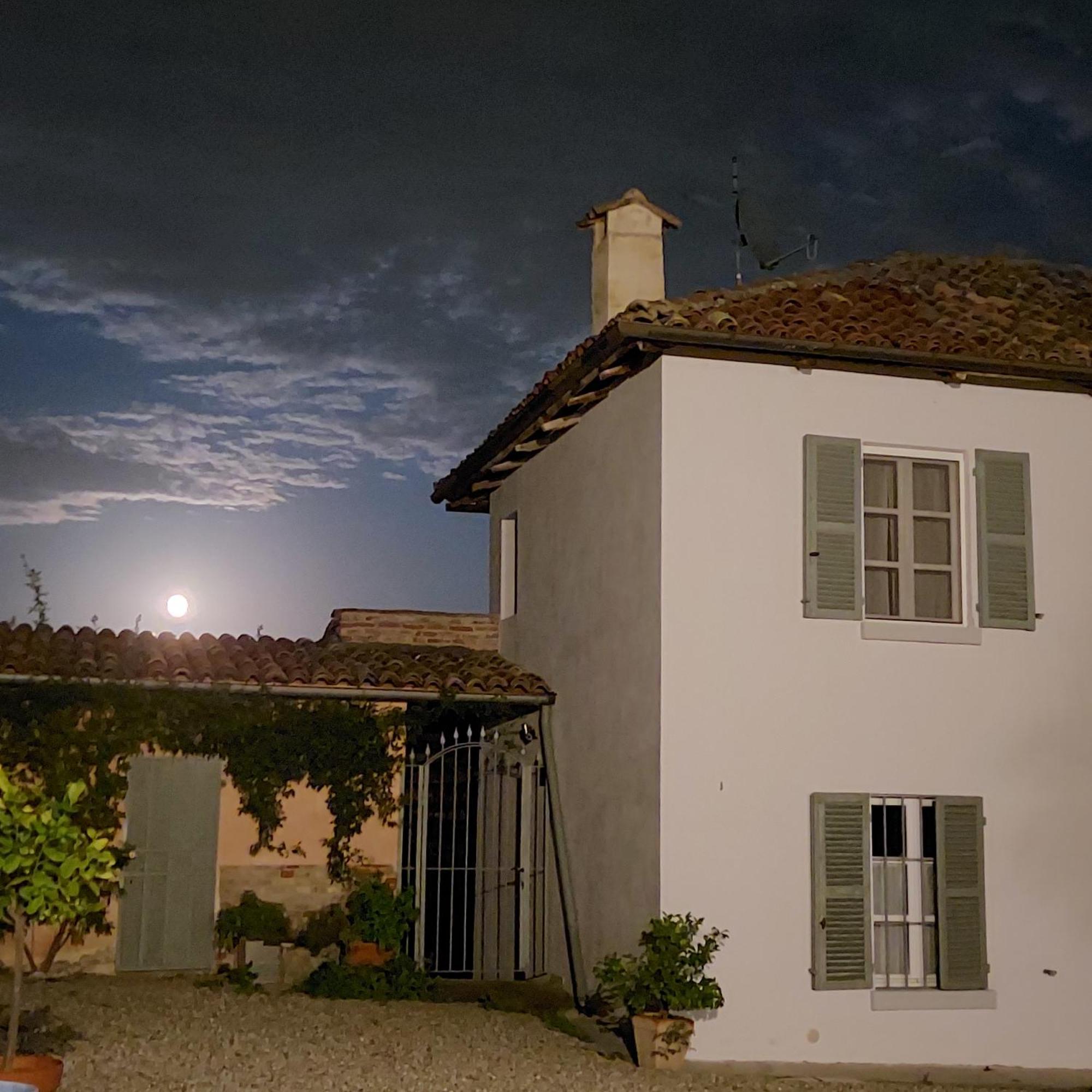 مبيت وإفطار Alfiano Natta Casa Rovelli المظهر الخارجي الصورة